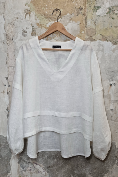 LNIANY TOP JANE:  Biel